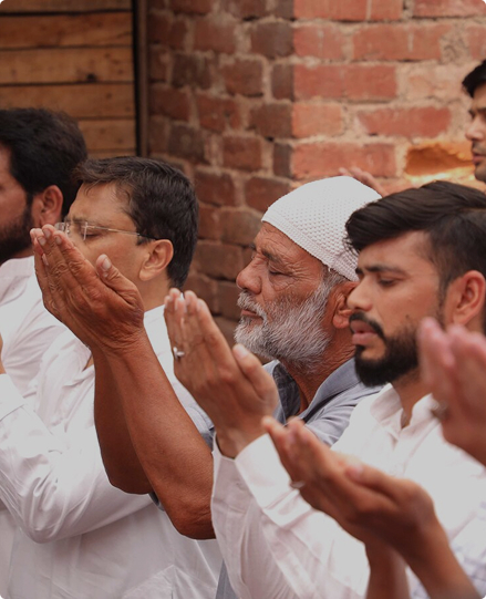 Prayer Scene